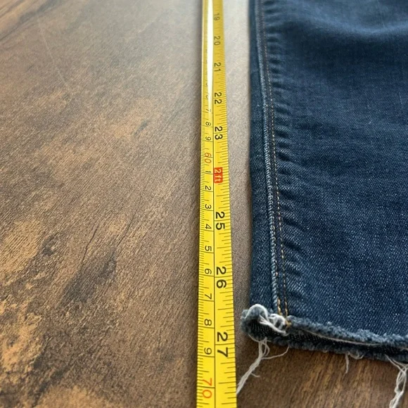 Women’s Hudson Natalie Mid-rise Raw Hem Ankle Jeans in “Jet out” color - Picture 5 of 14